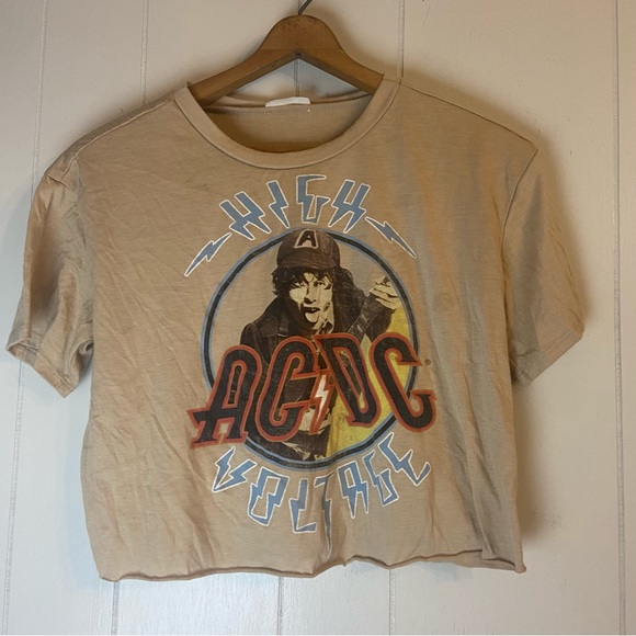 Tan ACDC wst cst Angus Graphic crewneck shortsleeve crop tshirt xs extra small - Picture 2 of 5